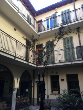 Star Loft - A luxury top floor A/C jacuzzi & lift